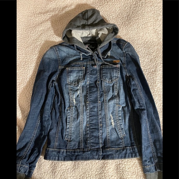 Jean jacket - Picture 2 of 5